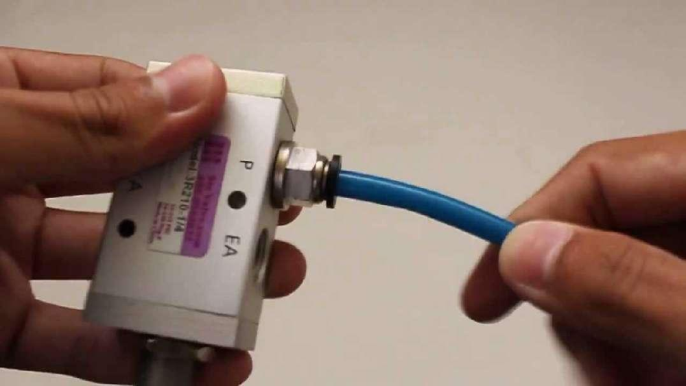 3-way pneumatic valve