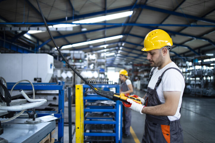 Advantages of a Pneumatic Press 